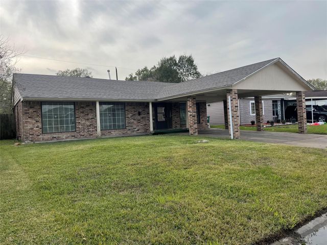 4822 Meadow Park Drive, Houston, TX 77048