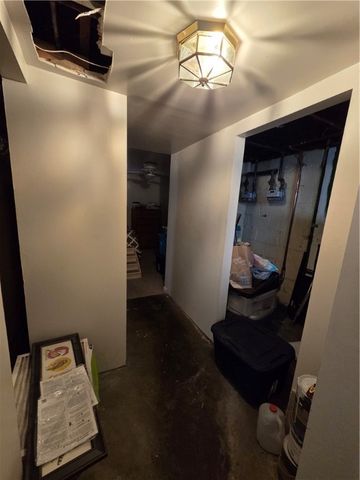 11 Bellevue Ave, West View, PA 15229