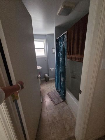 11 Bellevue Ave, West View, PA 15229