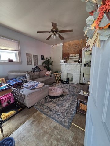 11 Bellevue Ave, West View, PA 15229