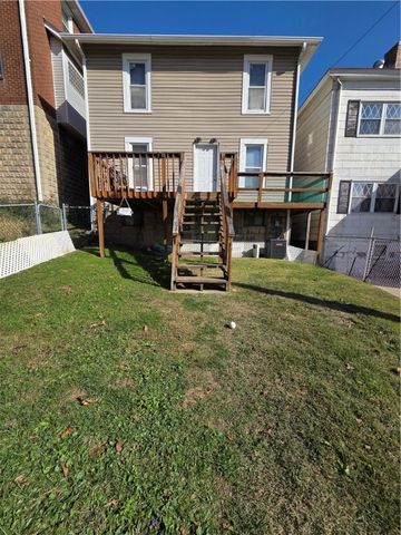 11 Bellevue Ave, West View, PA 15229