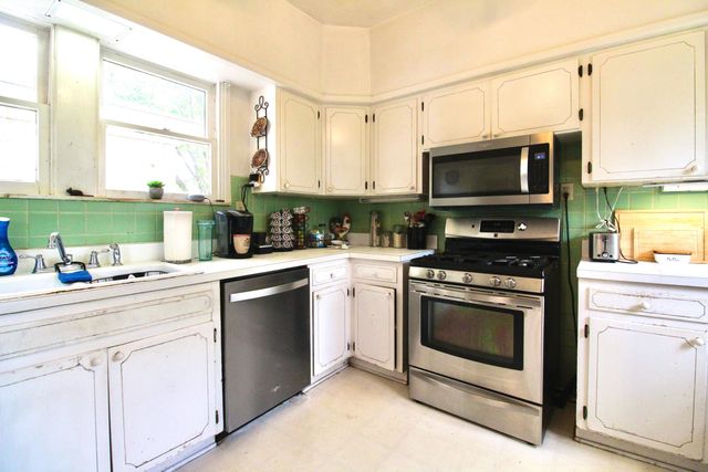 1217 S Monroe Street, San Angelo, TX 76901