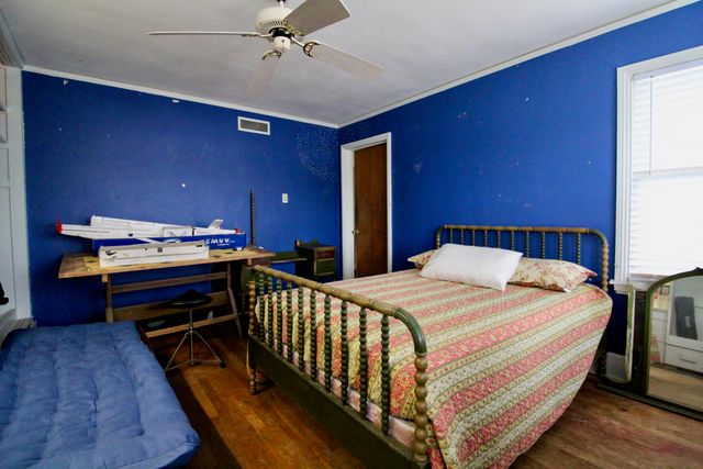 1217 S Monroe Street, San Angelo, TX 76901
