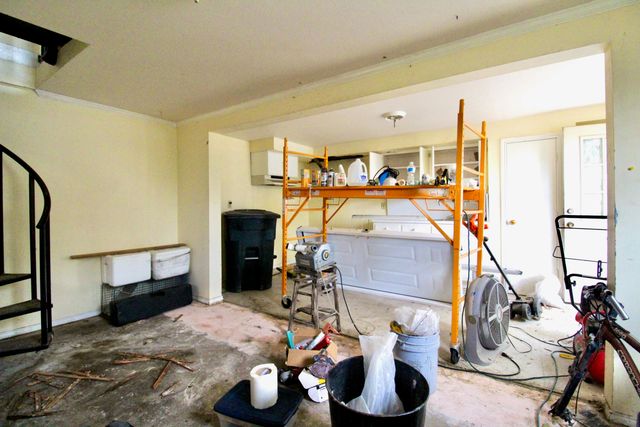 1217 S Monroe Street, San Angelo, TX 76901