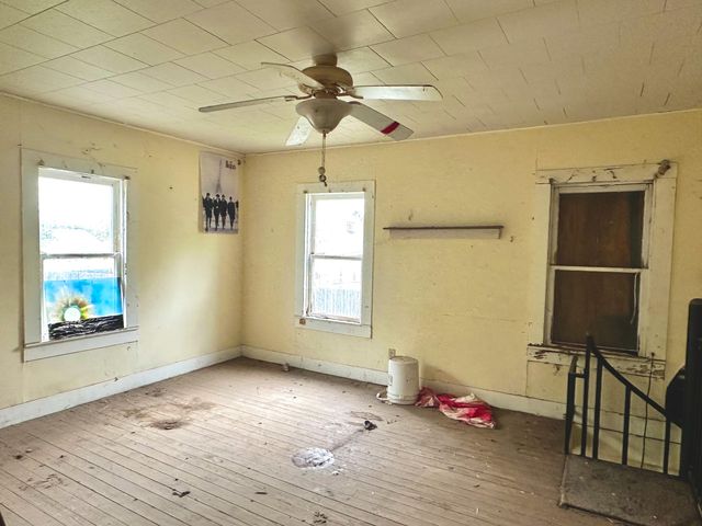 1217 S Monroe Street, San Angelo, TX 76901