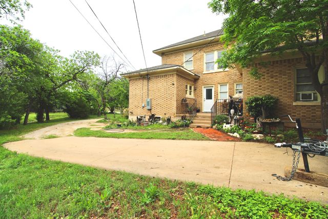 1217 S Monroe Street, San Angelo, TX 76901