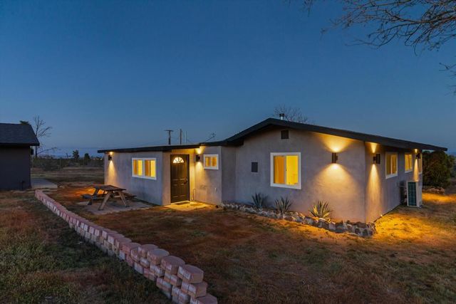 822 Inca Trail, Yucca Valley, CA 92284