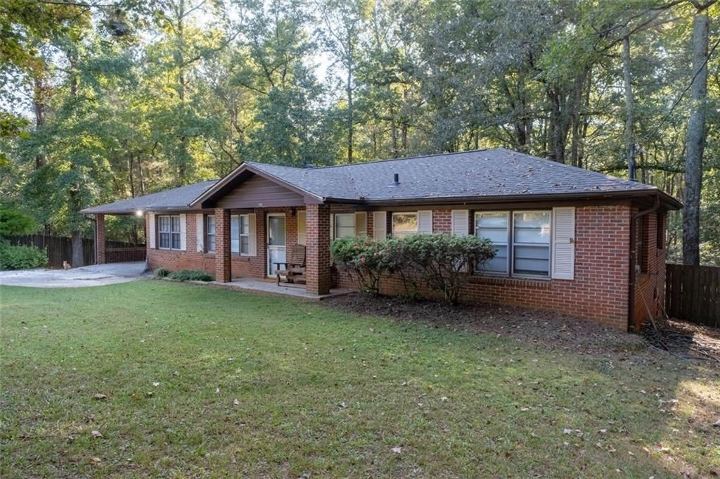 1270 PEEKS FORD SE Road, Conyers, GA 30013