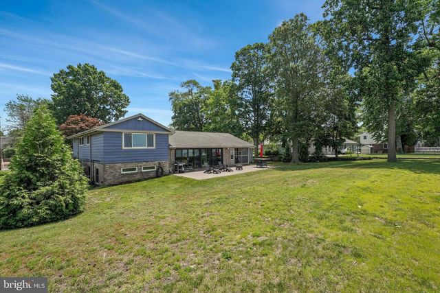 251 N RIVER DR, Pennsville, NJ 08070