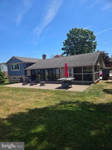 251 N RIVER DR, Pennsville, NJ 08070