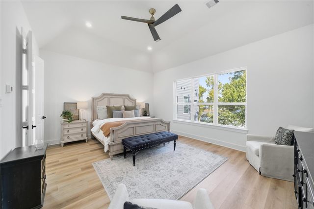 1307 E 27th Street, Houston, TX 77009