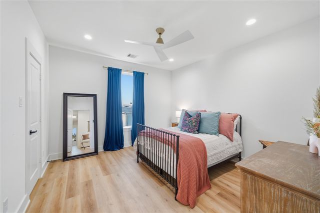 1307 E 27th Street, Houston, TX 77009