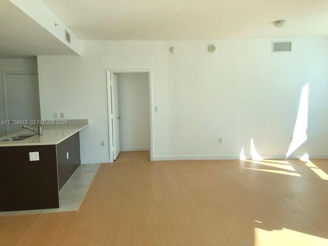 1900 N Bayshore Dr 1619, Miami, FL 33132