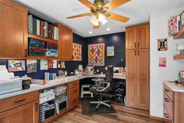 5549 Kensington Circle, Johnston, IA 50131