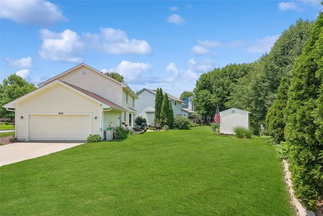 5549 Kensington Circle, Johnston, IA 50131