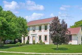 5549 Kensington Circle, Johnston, IA 50131