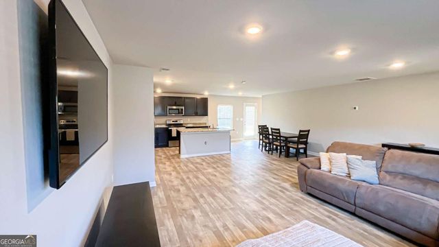 135 Jennah Glen, South Fulton, GA 30291