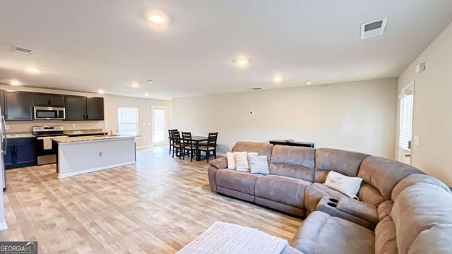 135 Jennah Glen, South Fulton, GA 30291