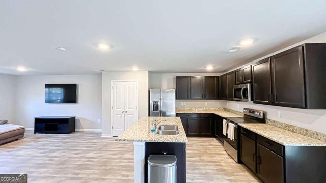 135 Jennah Glen, South Fulton, GA 30291