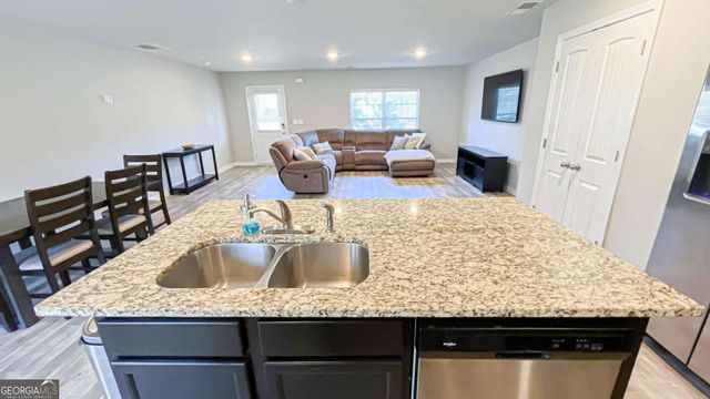 135 Jennah Glen, South Fulton, GA 30291