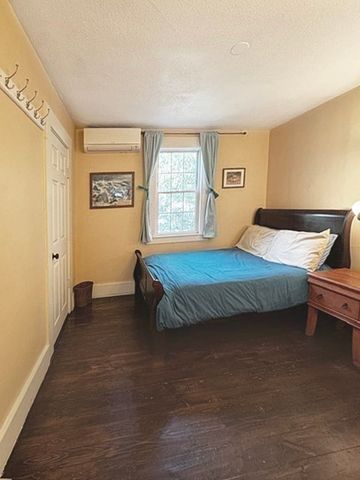 8 May Street, Beverly, MA 01915