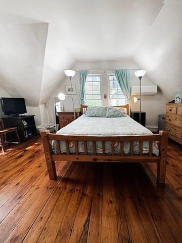 8 May Street, Beverly, MA 01915