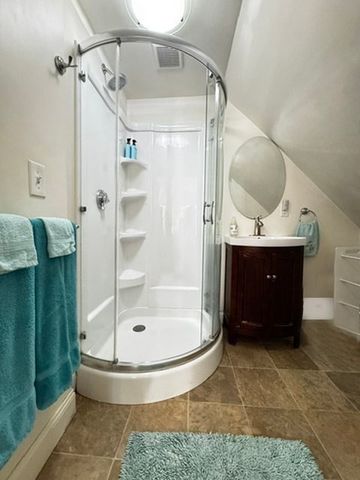 8 May Street, Beverly, MA 01915