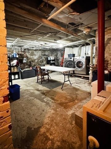 8 May Street, Beverly, MA 01915