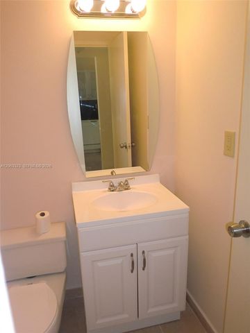 218 NE 12th Ave 507, Hallandale Beach, FL 33009