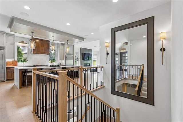 13704 Pembroke Lane, Leawood, KS 66224