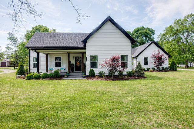 3137 Old Salem Rd, Murfreesboro, TN 37128