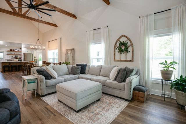 3137 Old Salem Rd, Murfreesboro, TN 37128