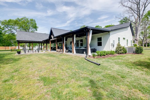 3137 Old Salem Rd, Murfreesboro, TN 37128