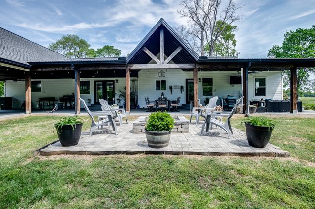 3137 Old Salem Rd, Murfreesboro, TN 37128