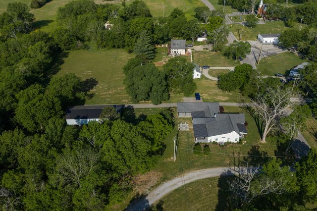 3137 Old Salem Rd, Murfreesboro, TN 37128