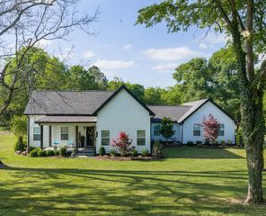3137 Old Salem Rd, Murfreesboro, TN 37128