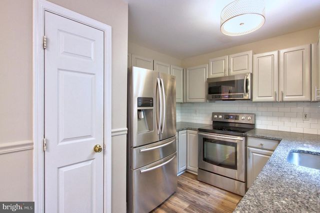2244 COMMISSARY CIR, Odenton, MD 21113