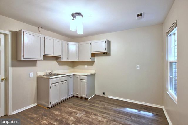 2244 COMMISSARY CIR, Odenton, MD 21113