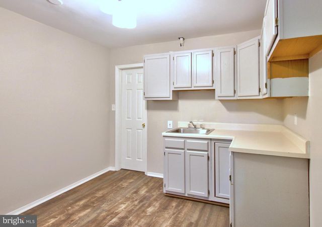 2244 COMMISSARY CIR, Odenton, MD 21113
