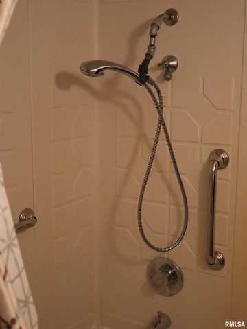 1406 HAMPSHIRE Street, Quincy, IL 62301