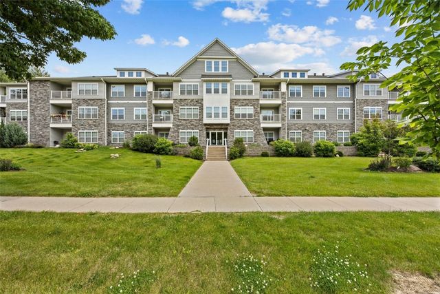 260 N Scott Boulevard 201, Iowa City, IA 52245