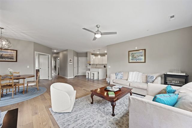 260 N Scott Boulevard 201, Iowa City, IA 52245