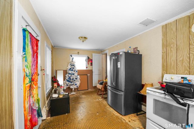 55 Haig Avenue, Bristol, CT 06010