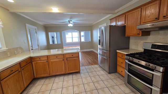 20 Forest Glades Cir, North Little Rock, AR 72120