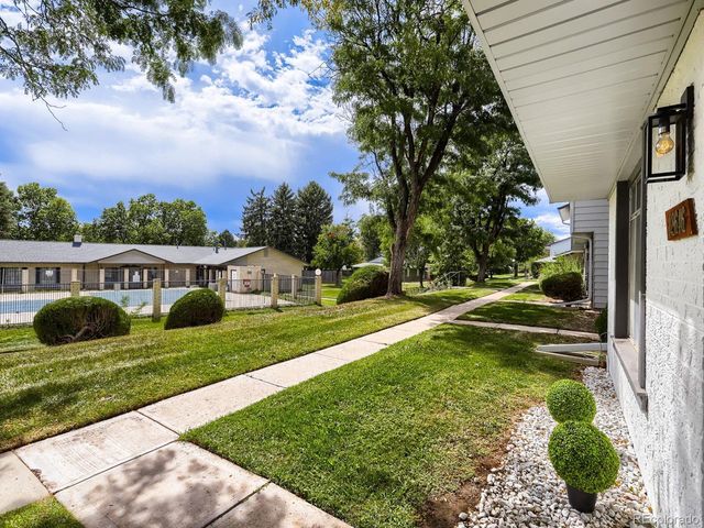12646 E Kansas Pl, Aurora, CO 80012
