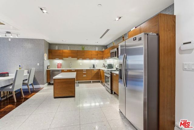 6735 Yucca Street 307, Los Angeles, CA 90028