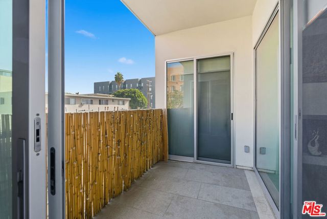 6735 Yucca Street 307, Los Angeles, CA 90028