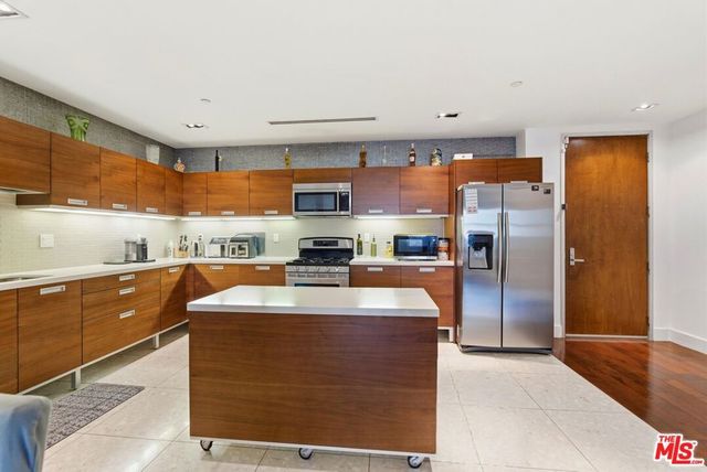 6735 Yucca Street 307, Los Angeles, CA 90028