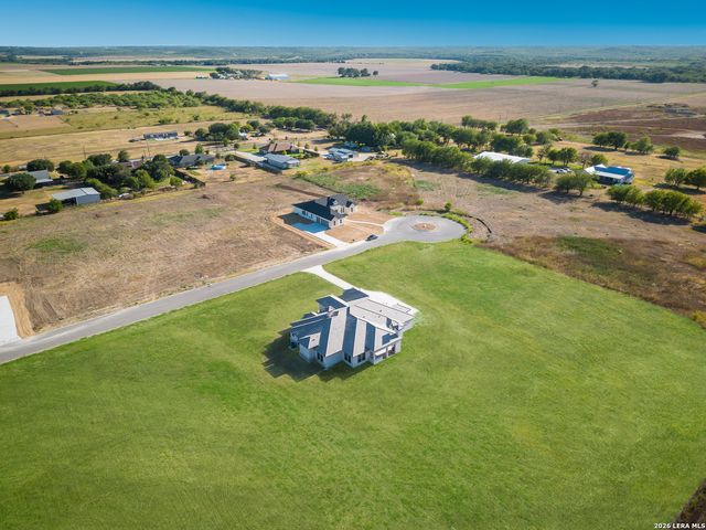 252 Venado Oaks, Castroville, TX 78009