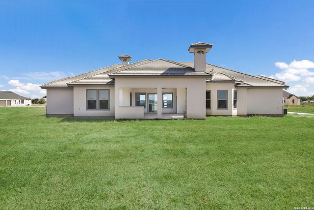 252 Venado Oaks, Castroville, TX 78009